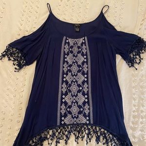 Women open shoulder top